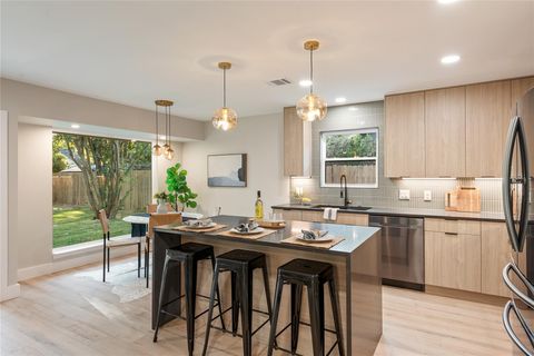 Photo of 2305 Laramie TRL, Austin, TX 78745 (MLS # 6575497)