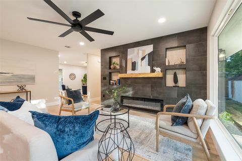 Tiny photo for 2305 Laramie TRL, Austin, TX 78745 (MLS # 6575497)