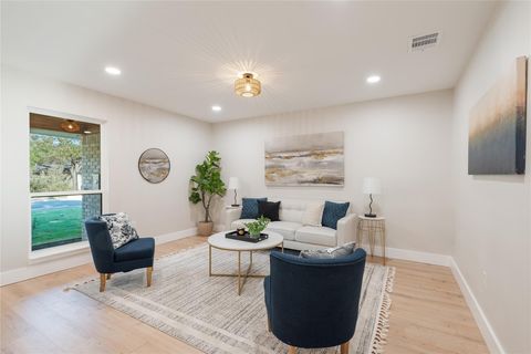 Tiny photo for 2305 Laramie TRL, Austin, TX 78745 (MLS # 6575497)