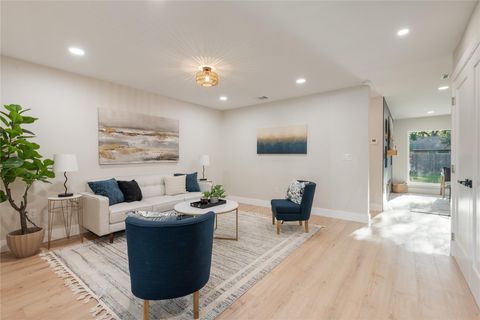 Tiny photo for 2305 Laramie TRL, Austin, TX 78745 (MLS # 6575497)