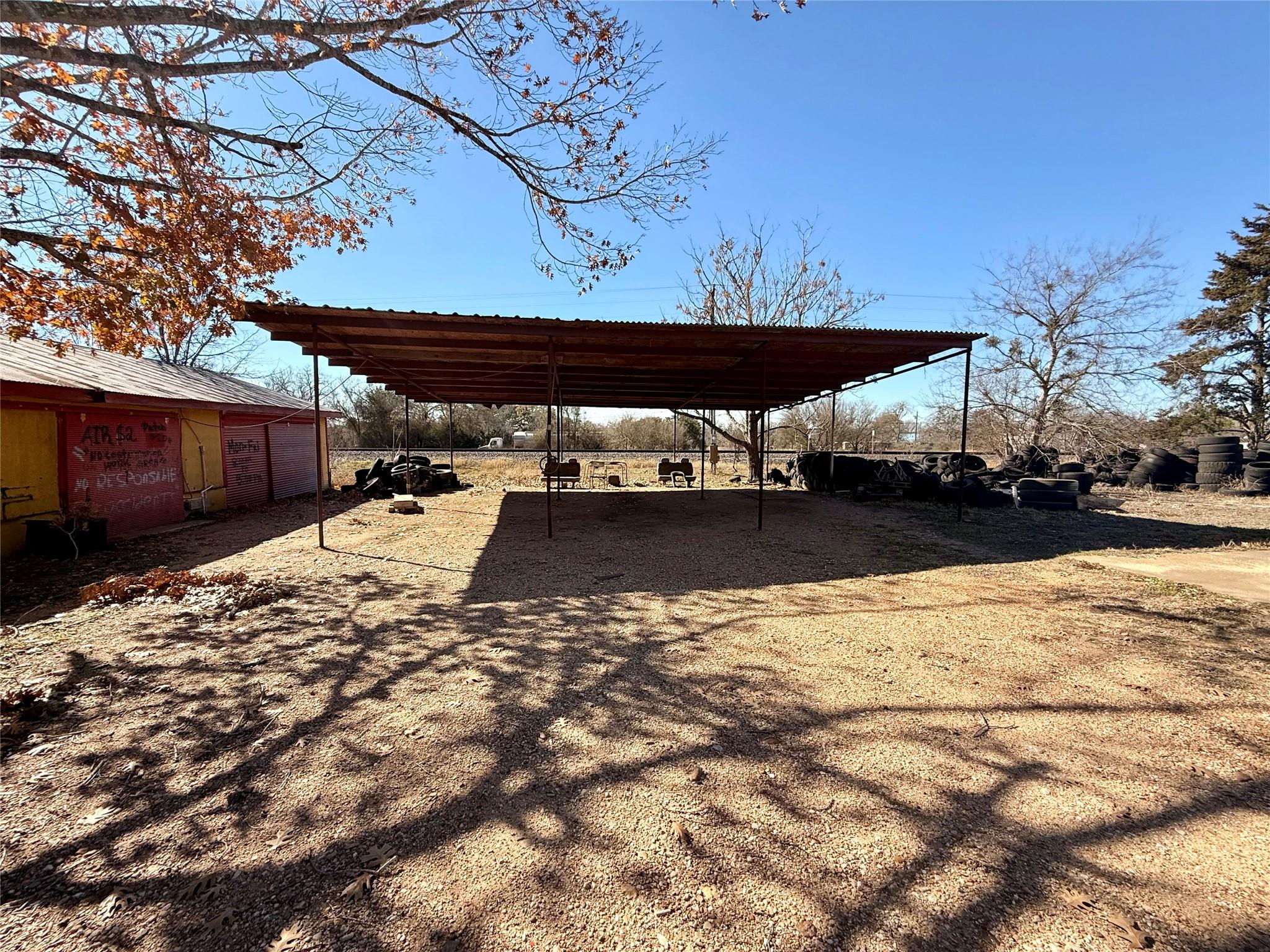 1116 E Us Highway 90 Highway E