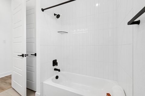 Tiny photo for 6 Maybury WAY, Lakeway, TX 78738 (MLS # 8602796)