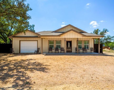 1006 Garfield DR Granite Shoals TX 78654