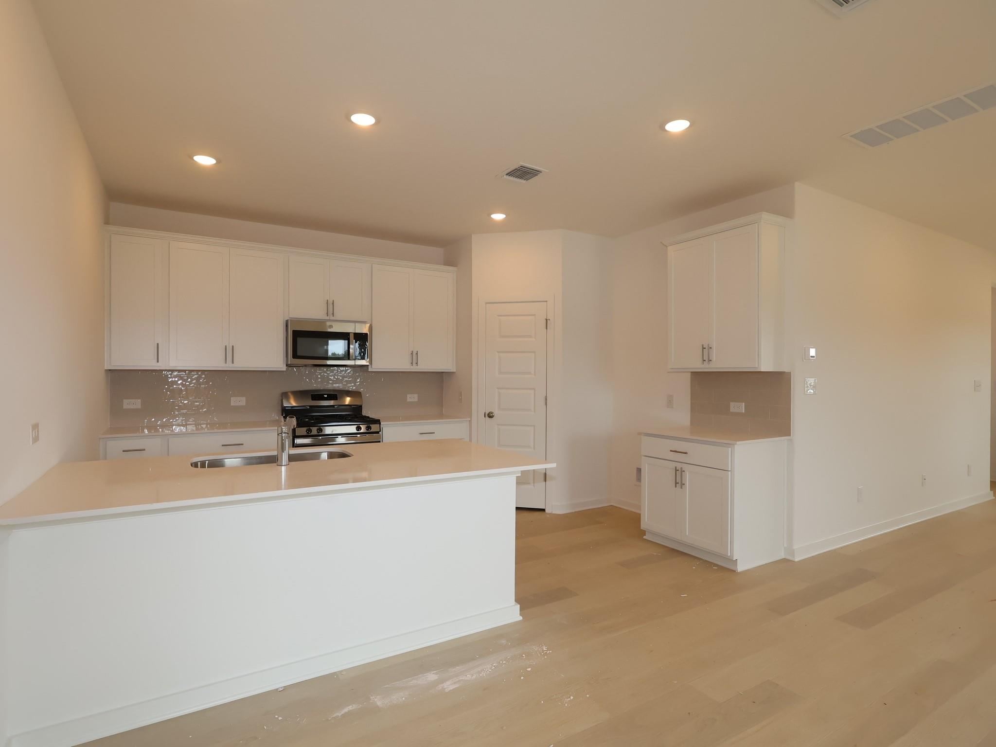 587 Bishop Wood RD
