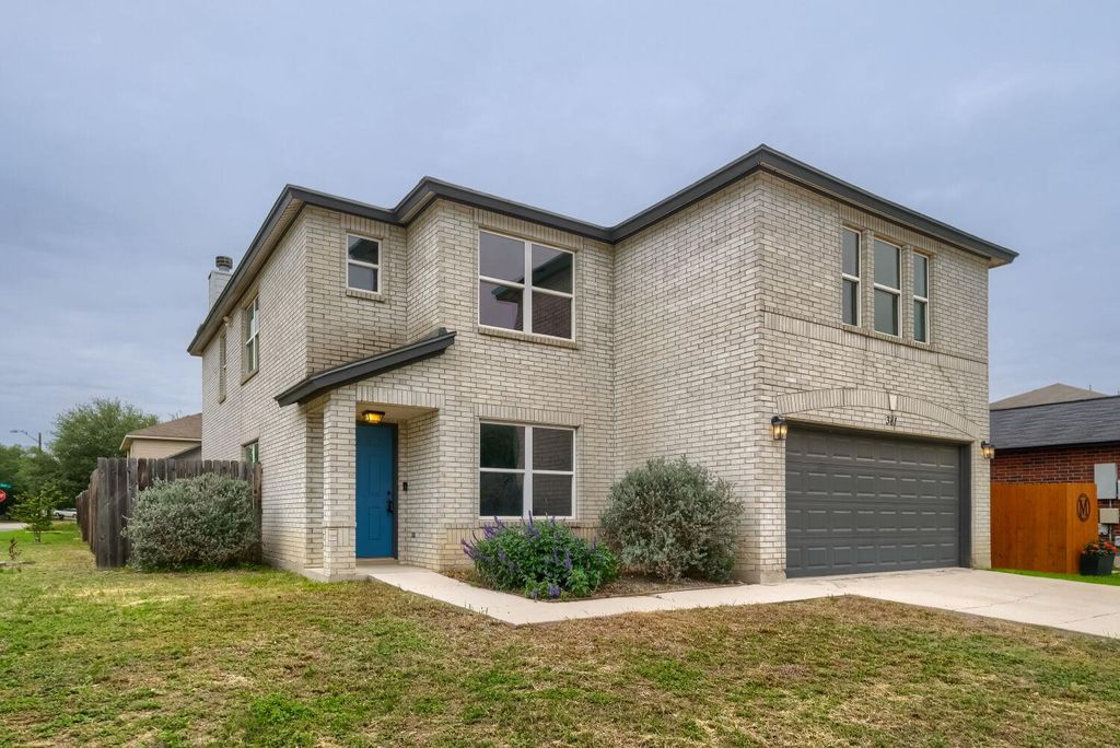 Photo of 381 Scenic Meadow MDW, New Braunfels, TX 78130 (MLS # 8275069)