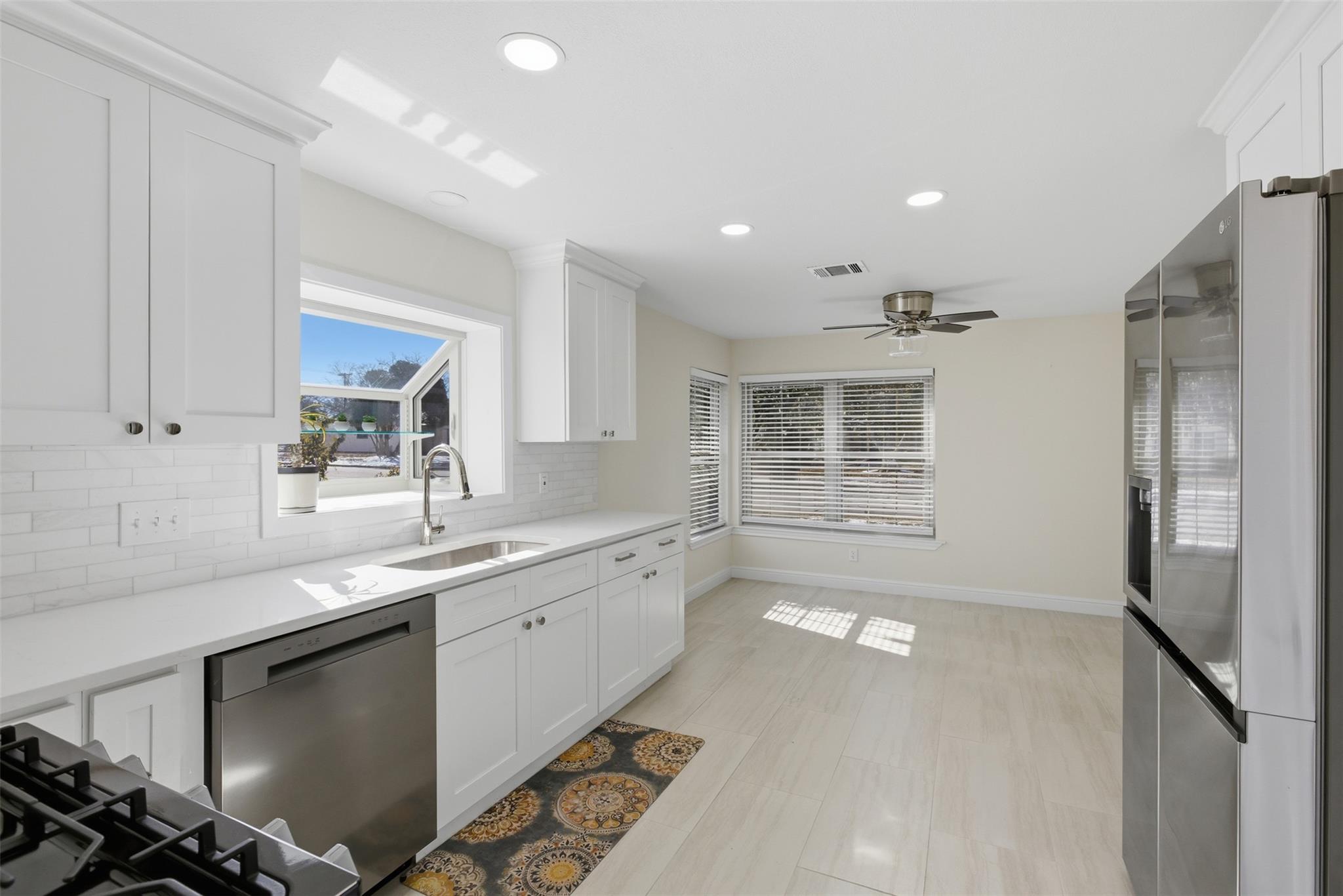 1600 E Messick LOOP