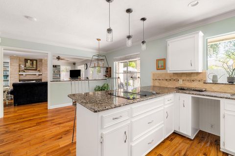 Tiny photo for 10601 Spicewood PKWY, Austin, TX 78750 (MLS # 3242262)