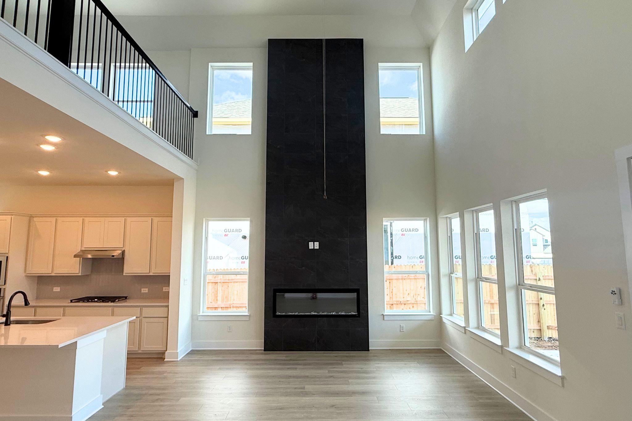 19601 Erna DR