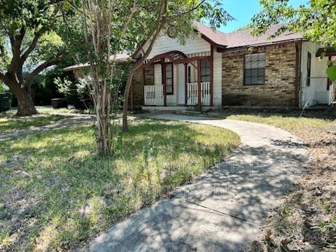 Photo of 1128 Field ST, San Marcos, TX 78666 (MLS # 1337174)