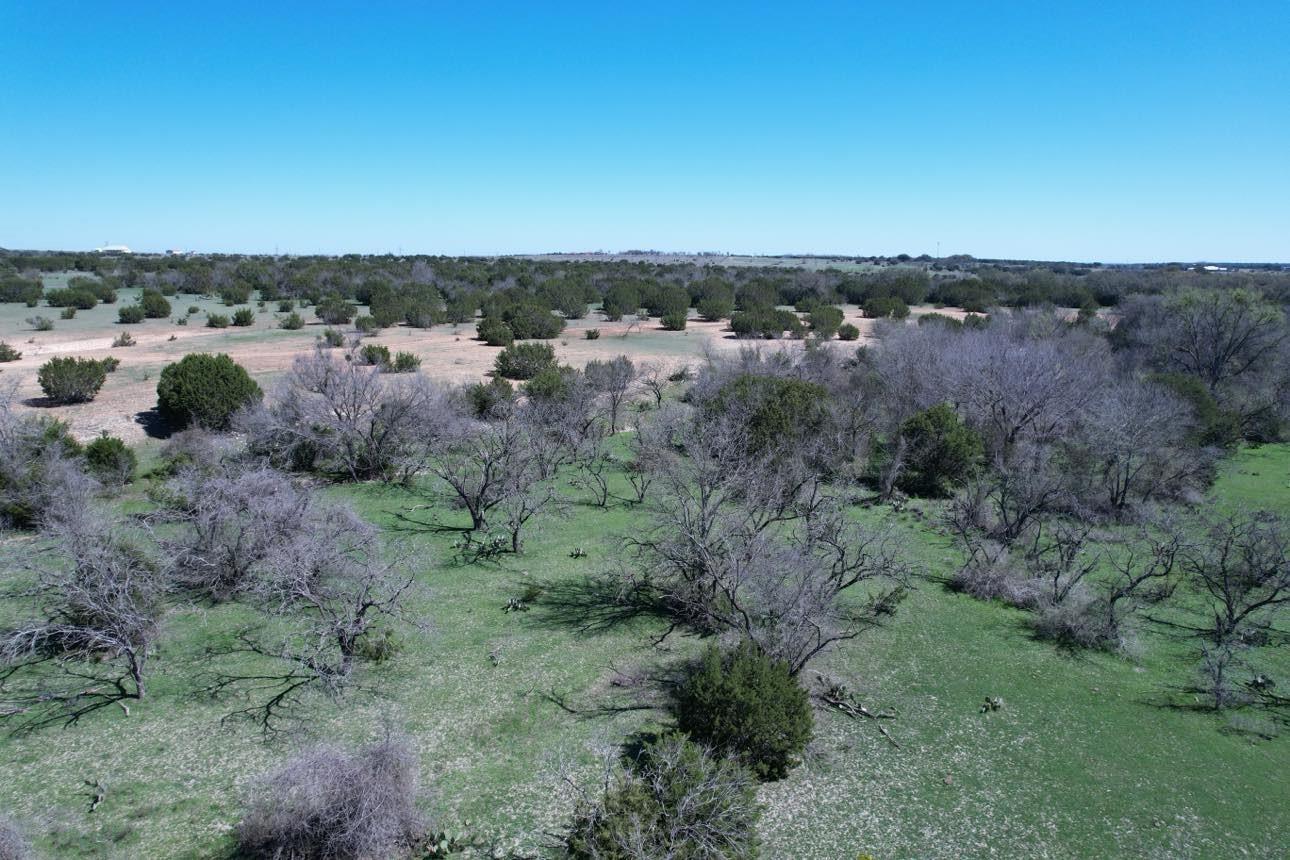 1912 County Road 2200