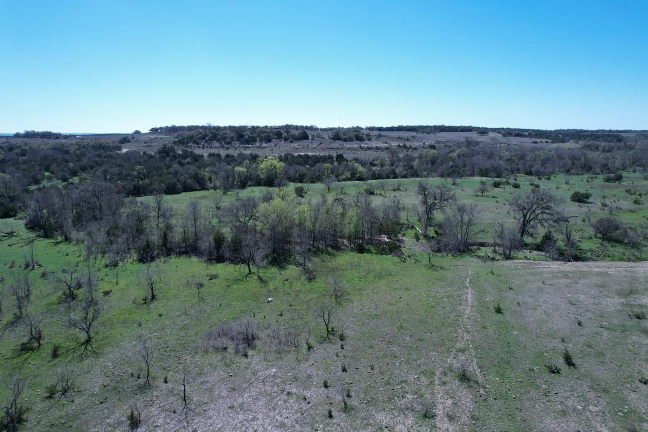 1912 County Road 2200