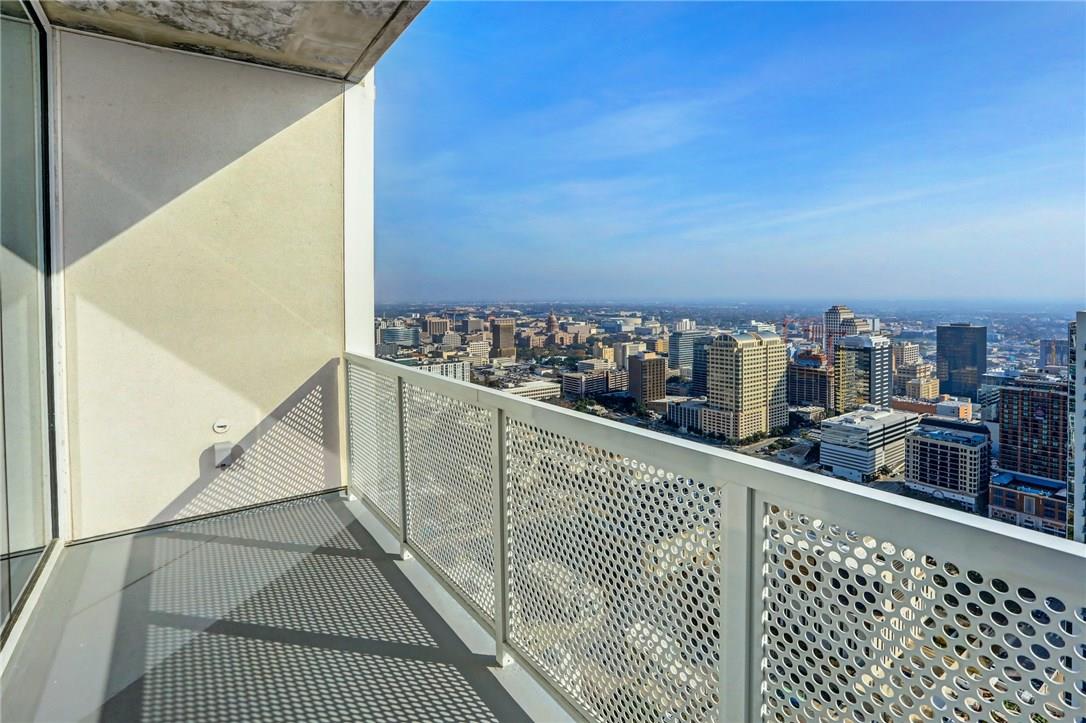 301 West Ave 4504