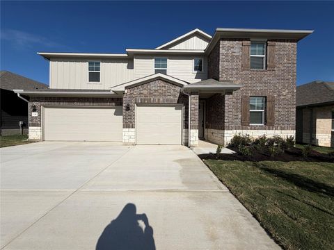 136 Divisadero DR Hutto TX 78634