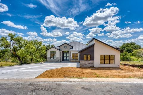 Photo of 1310 Cats Eye, Horseshoe Bay, TX 78657 (MLS # 4580678)
