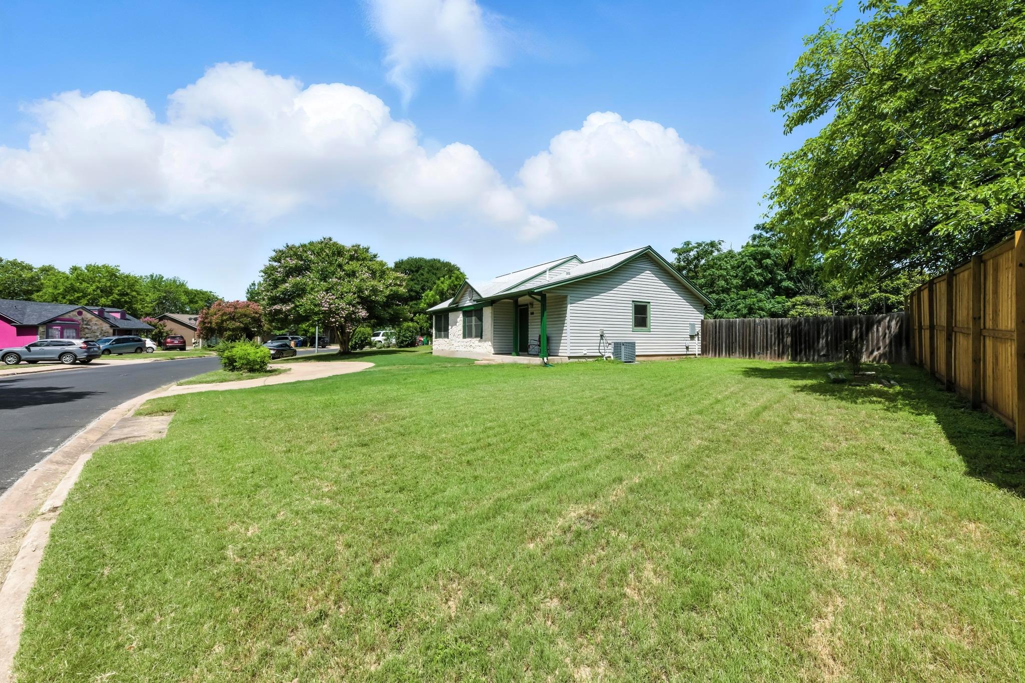 308 E Garrett RUN
