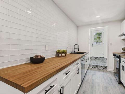 Tiny photo for 6108 Shadow Valley DR #A, Austin, TX 78731 (MLS # 7643320)