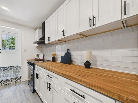 Tiny photo for 6108 Shadow Valley DR #A, Austin, TX 78731 (MLS # 7643320)