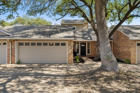 Photo of 3704 Williamsburg CIR, Austin, TX 78731 (MLS # 4618703)