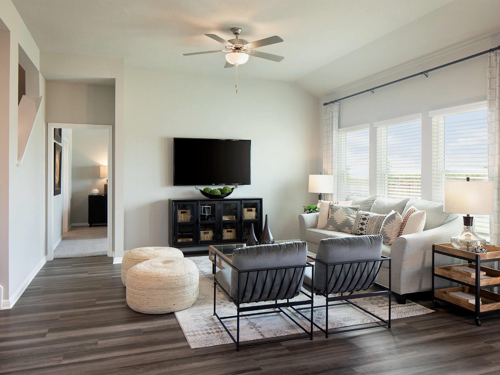 164 Coopers Hawk CRST