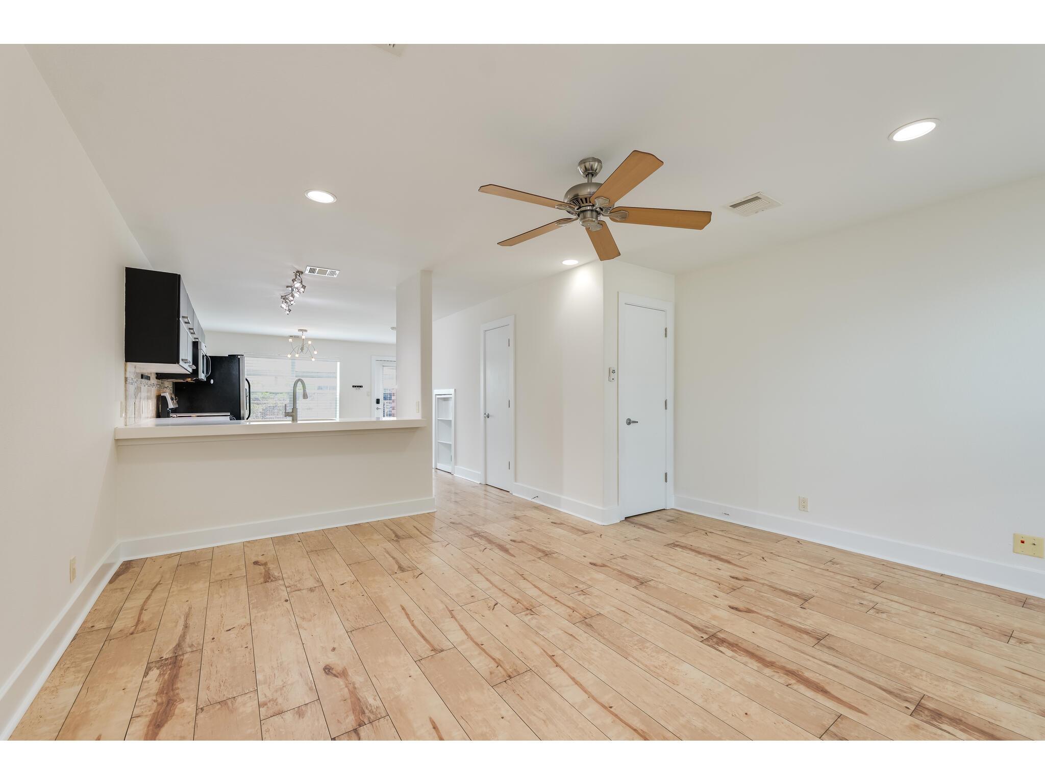1101 Grove BLVD 102