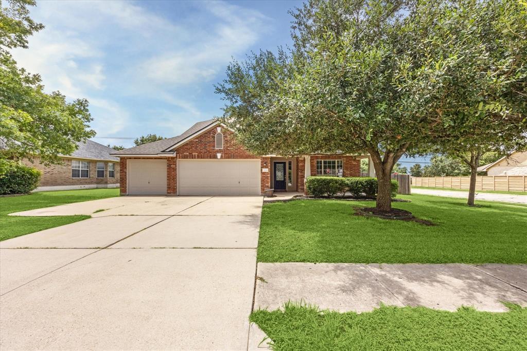 1606 Belvedere PL