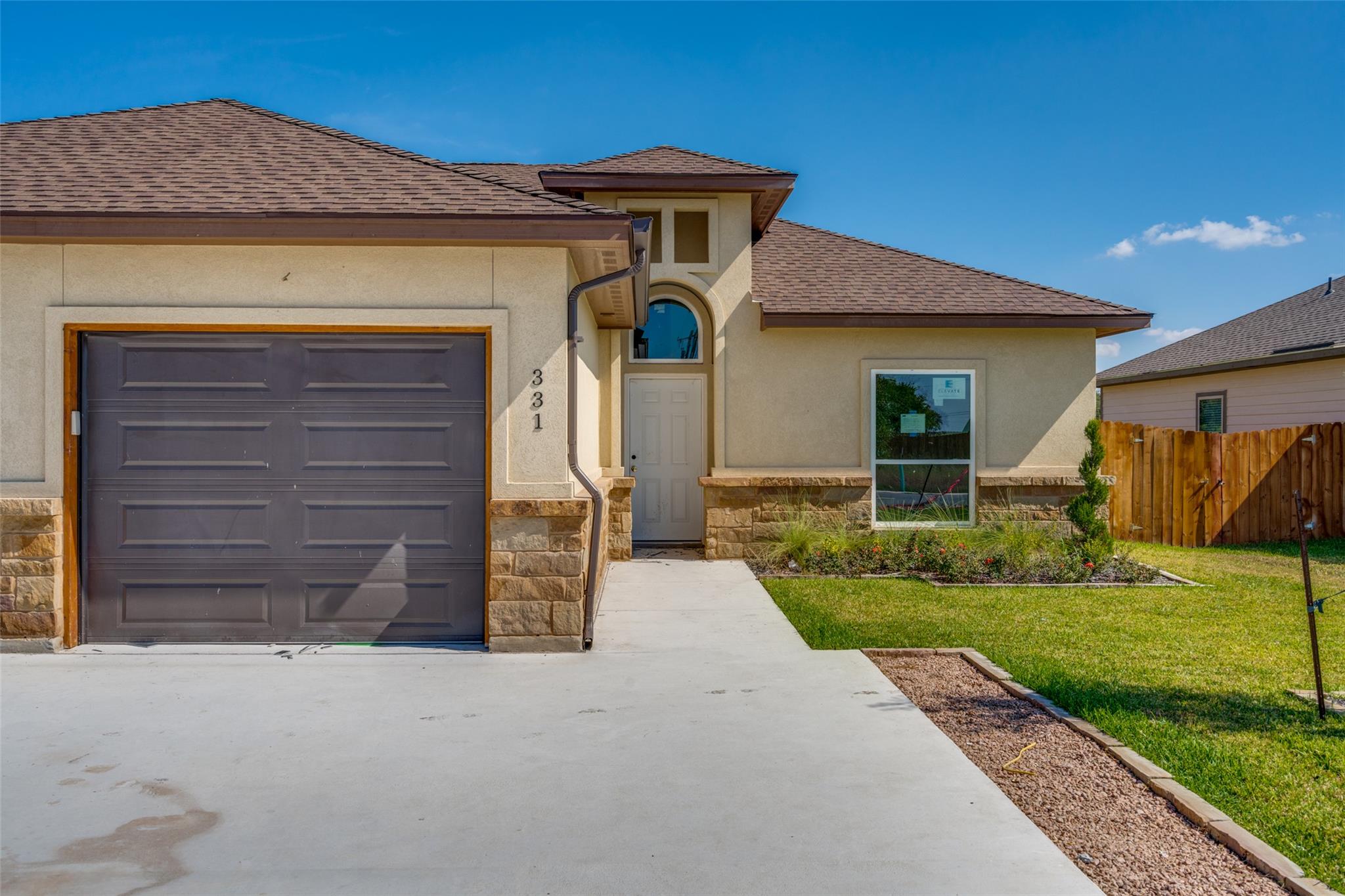341 & 345 Navarro Way 25 A & B