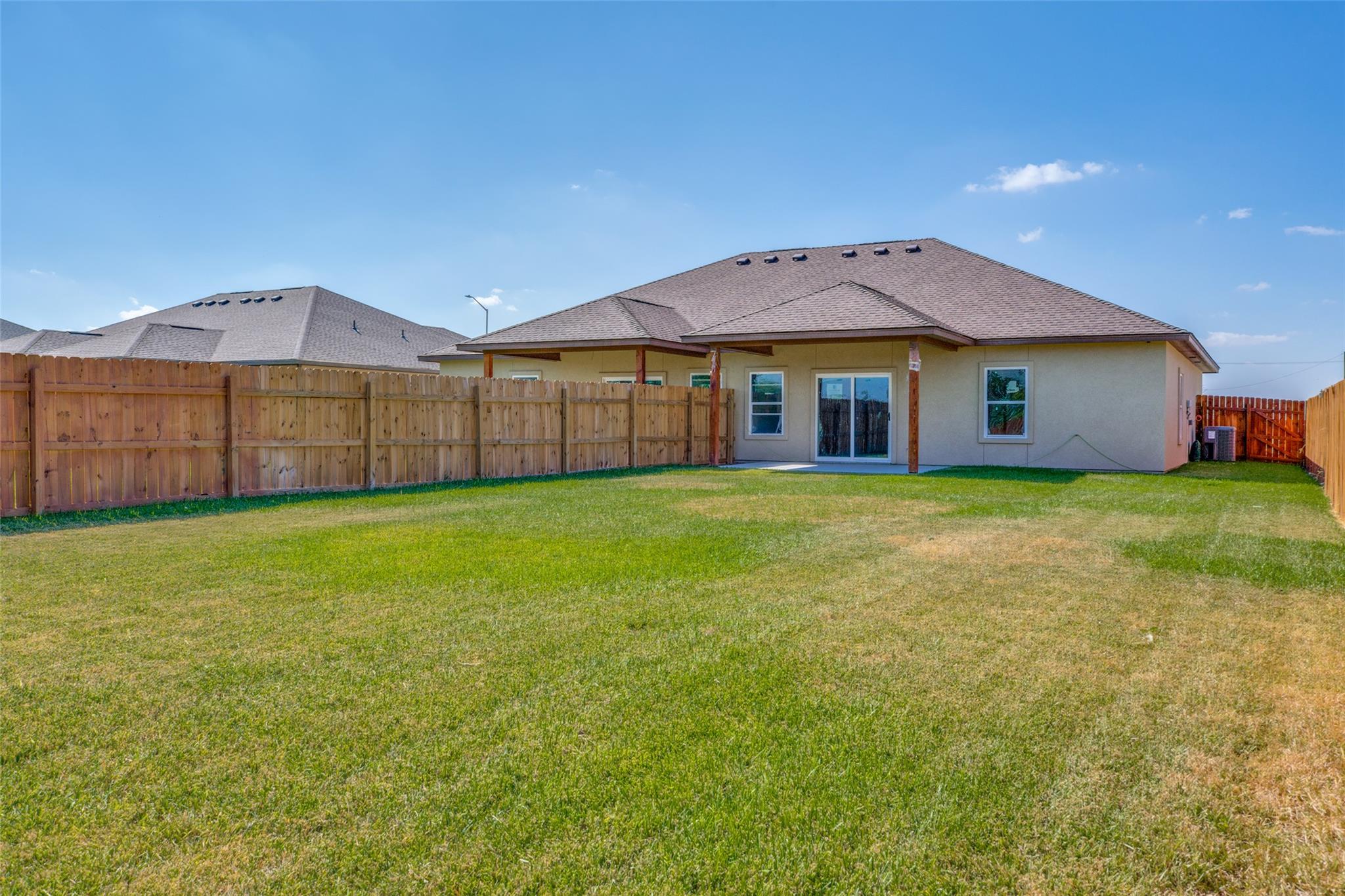 341 & 345 Navarro Way 25 A & B