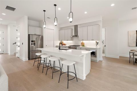 Tiny photo for 1702 Pennsylvania Ave, Austin, TX 78702 (MLS # 8259557)