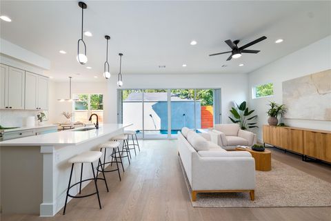 Tiny photo for 1702 Pennsylvania Ave, Austin, TX 78702 (MLS # 8259557)