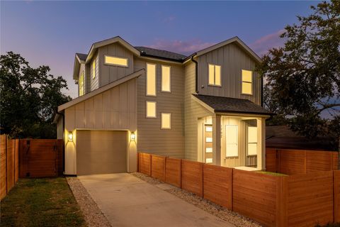 Tiny photo for 1702 Pennsylvania Ave, Austin, TX 78702 (MLS # 8259557)