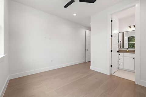 Tiny photo for 1702 Pennsylvania Ave, Austin, TX 78702 (MLS # 8259557)