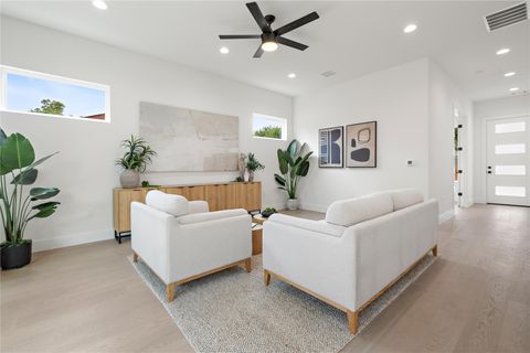 Tiny photo for 1702 Pennsylvania Ave, Austin, TX 78702 (MLS # 8259557)