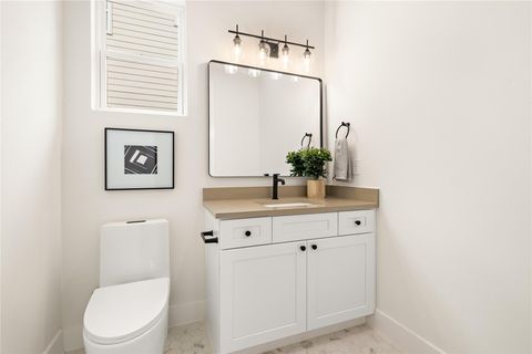 Tiny photo for 1702 Pennsylvania Ave, Austin, TX 78702 (MLS # 8259557)