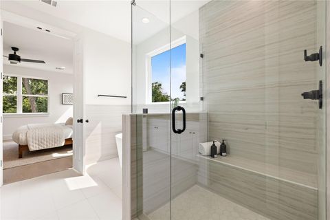 Tiny photo for 1702 Pennsylvania Ave, Austin, TX 78702 (MLS # 8259557)