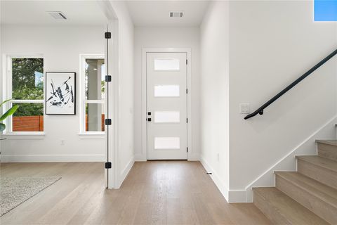 Tiny photo for 1702 Pennsylvania Ave, Austin, TX 78702 (MLS # 8259557)