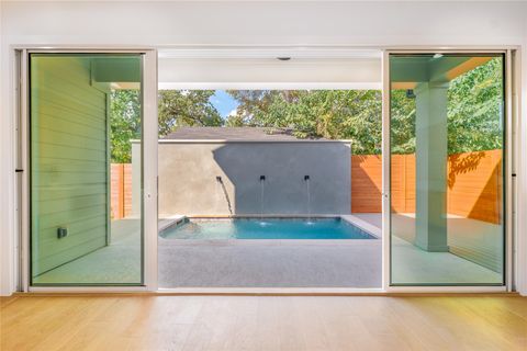 Tiny photo for 1702 Pennsylvania Ave, Austin, TX 78702 (MLS # 8259557)