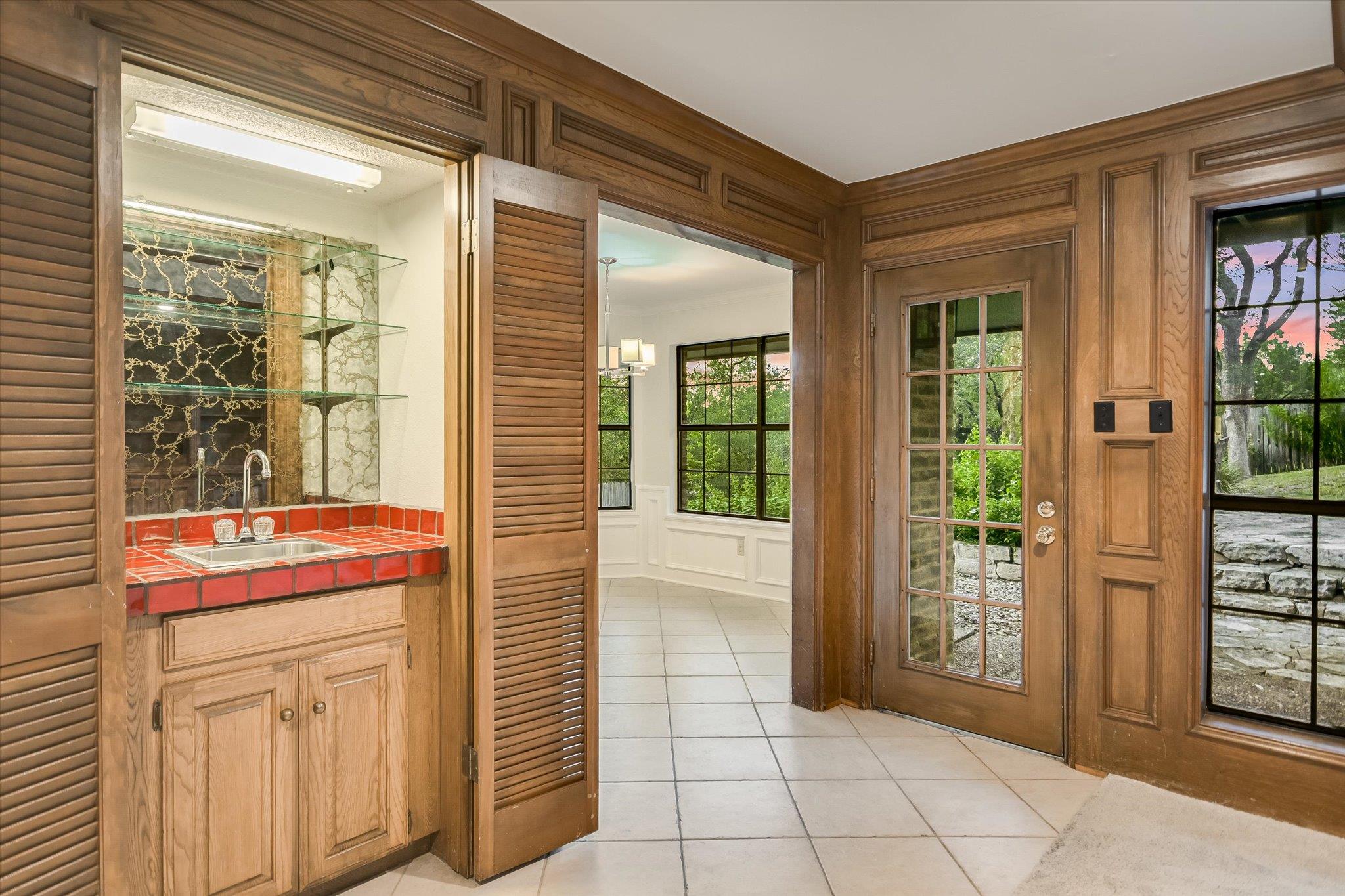 Austin, Texas 78746, United States, 4 Bedrooms Bedrooms, ,3 BathroomsBathrooms,Residential,Pending,183993