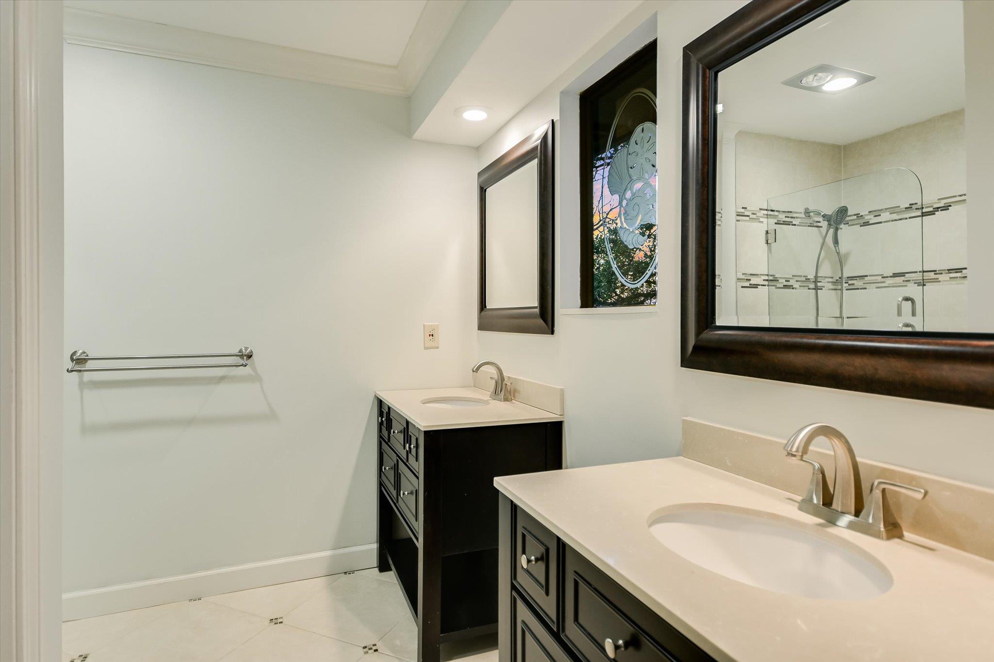 Austin, Texas 78746, United States, 4 Bedrooms Bedrooms, ,3 BathroomsBathrooms,Residential,Pending,183993