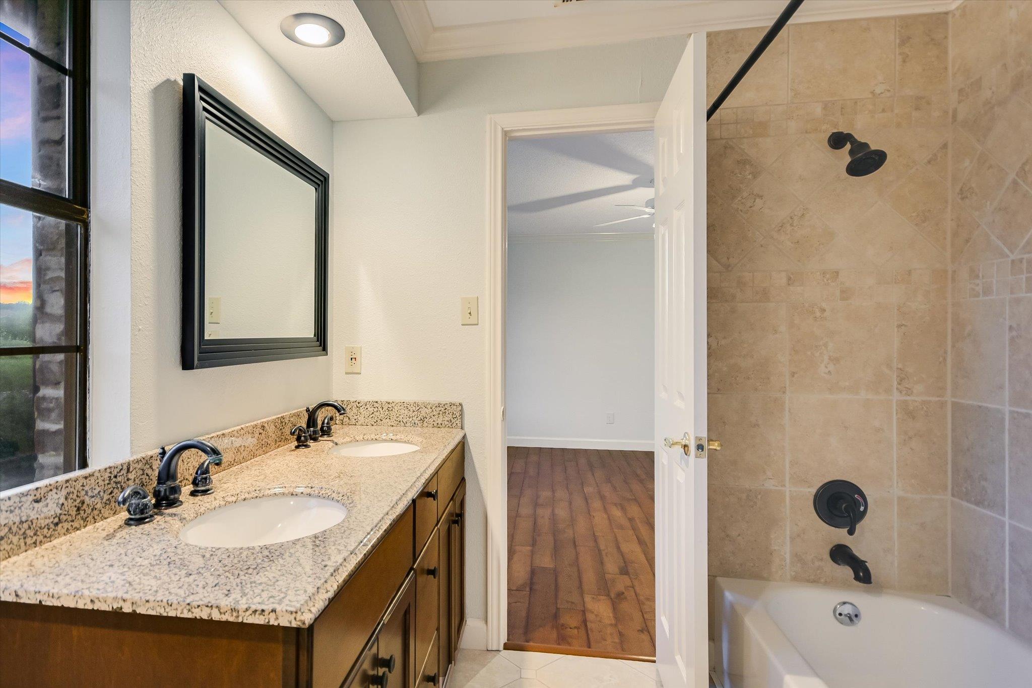 Austin, Texas 78746, United States, 4 Bedrooms Bedrooms, ,3 BathroomsBathrooms,Residential,Pending,183993