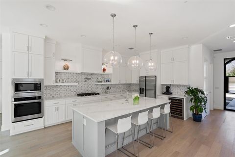 Tiny photo for 1101 Emerald Forest CV, Austin, TX 78745 (MLS # 3115424)