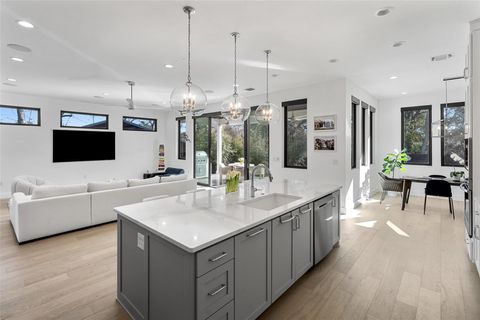 Tiny photo for 1101 Emerald Forest CV, Austin, TX 78745 (MLS # 3115424)