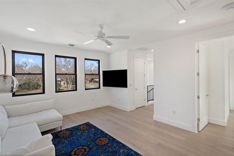 Tiny photo for 1101 Emerald Forest CV, Austin, TX 78745 (MLS # 3115424)