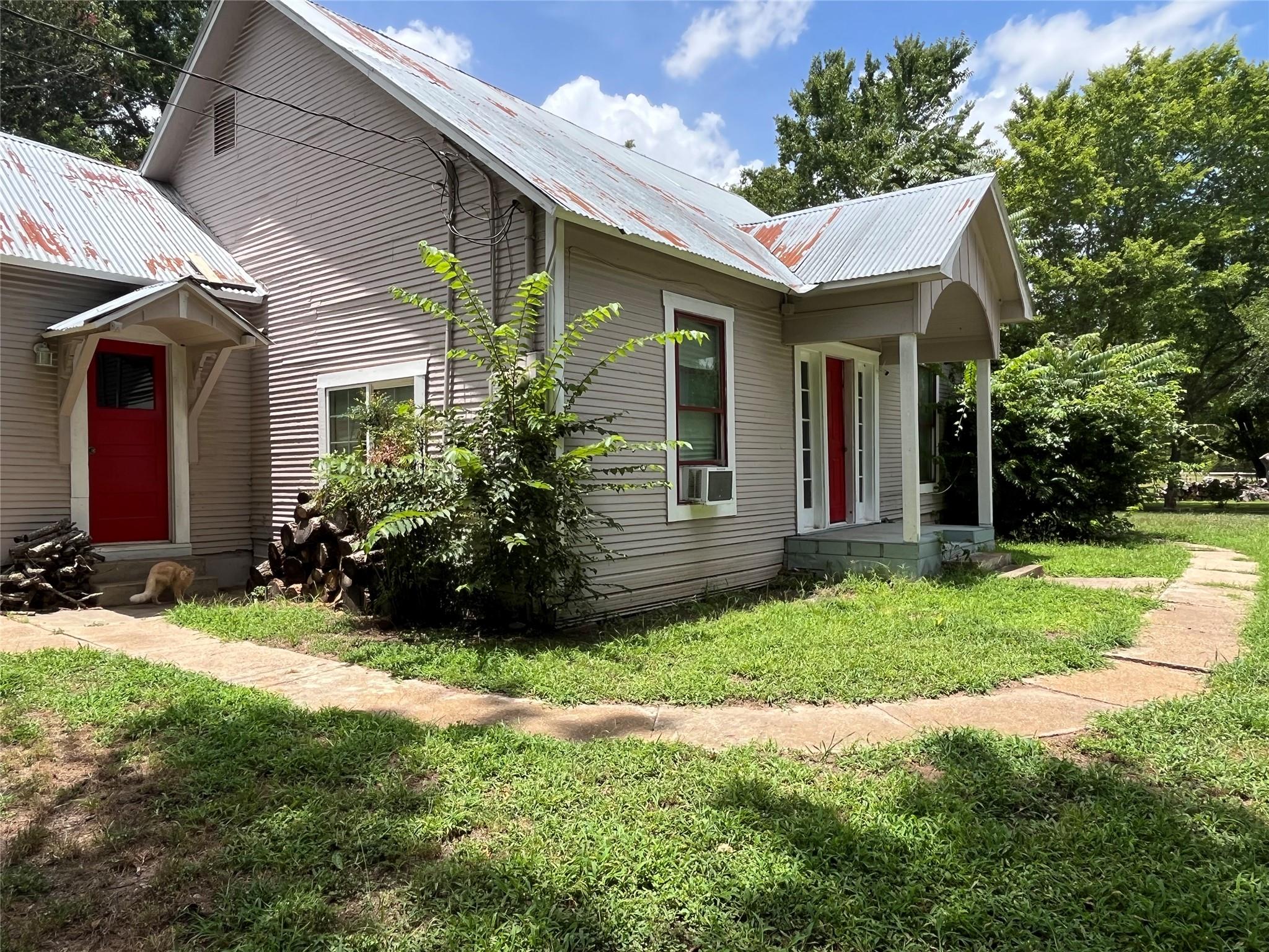 523 Old Highway 20
