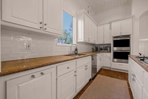 Tiny photo for 2703 McCullough ST, Austin, TX 78703 (MLS # 5955038)