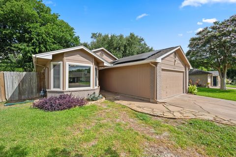 Photo of 16308 Parkway DR, Pflugerville, TX 78660 (MLS # 1122397)