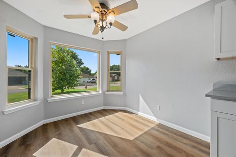 Tiny photo for 16308 Parkway DR, Pflugerville, TX 78660 (MLS # 1122397)