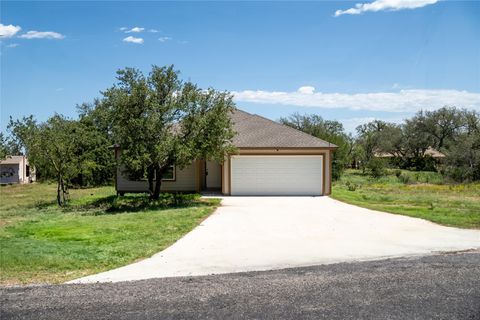 2182 McArthur Ave Kingsland TX 78639