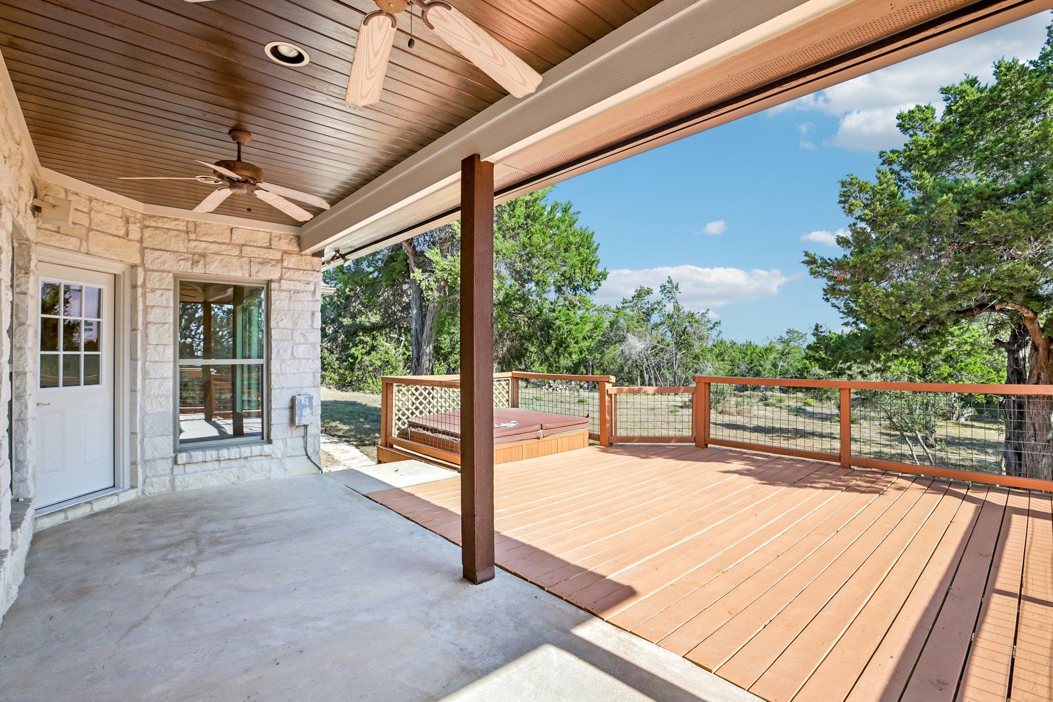 404 Saddlehorn DR