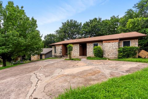 2320 Montclaire ST Austin TX 78704