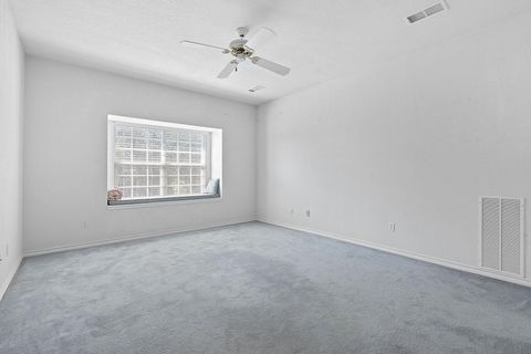 Tiny photo for 700 Barrett LN, Austin, TX 78733 (MLS # 9801513)
